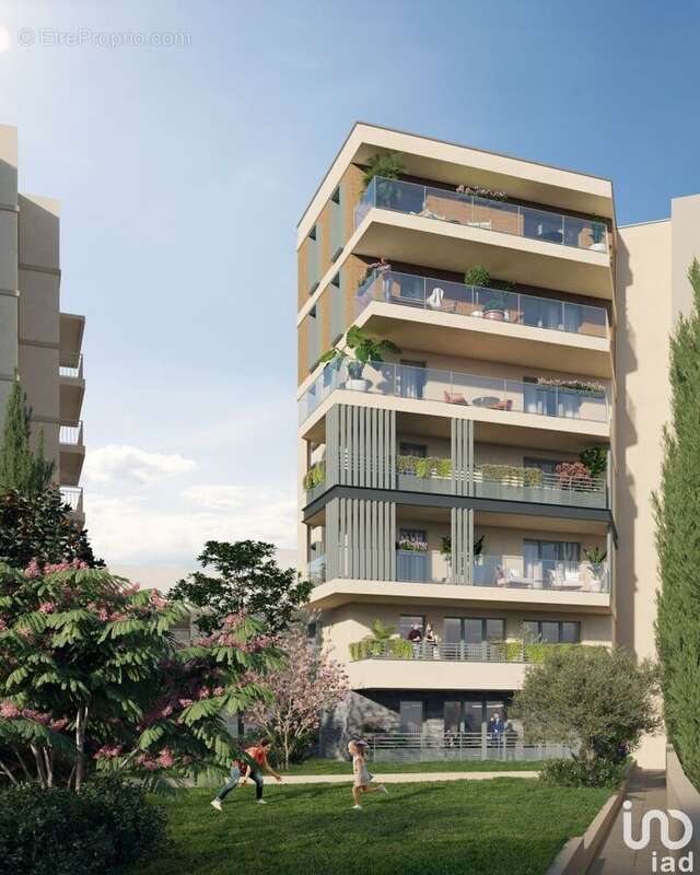 Appartement 68 m² à Antibes  - photo 2