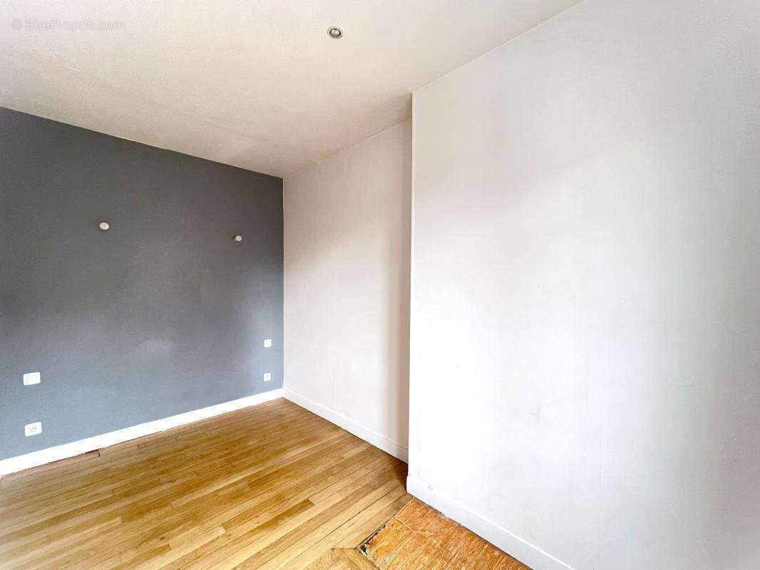 Appartement à PARIS-3E