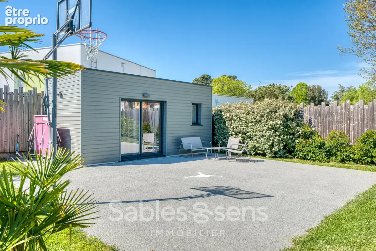 Maison T5 sur la commune du Bourg-sous-la-Roche-sur-Yon - photo 5