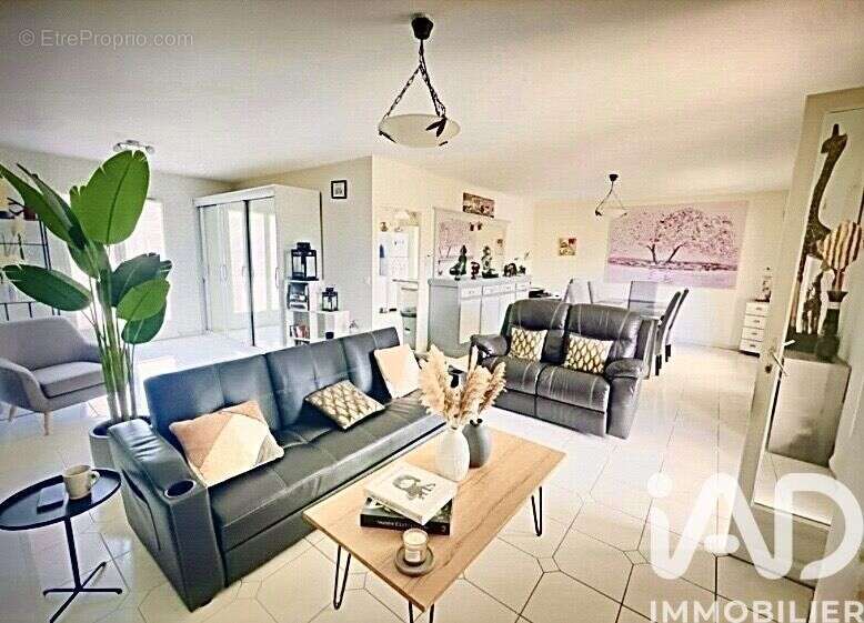 Maison 115 m² à Saint-Andre-De-Seignanx  - photo 5