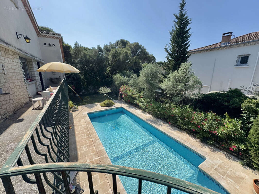 Maison à VILLENEUVE-LES-AVIGNON