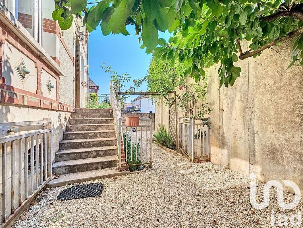 Photo 3 - Maison à JOIGNY