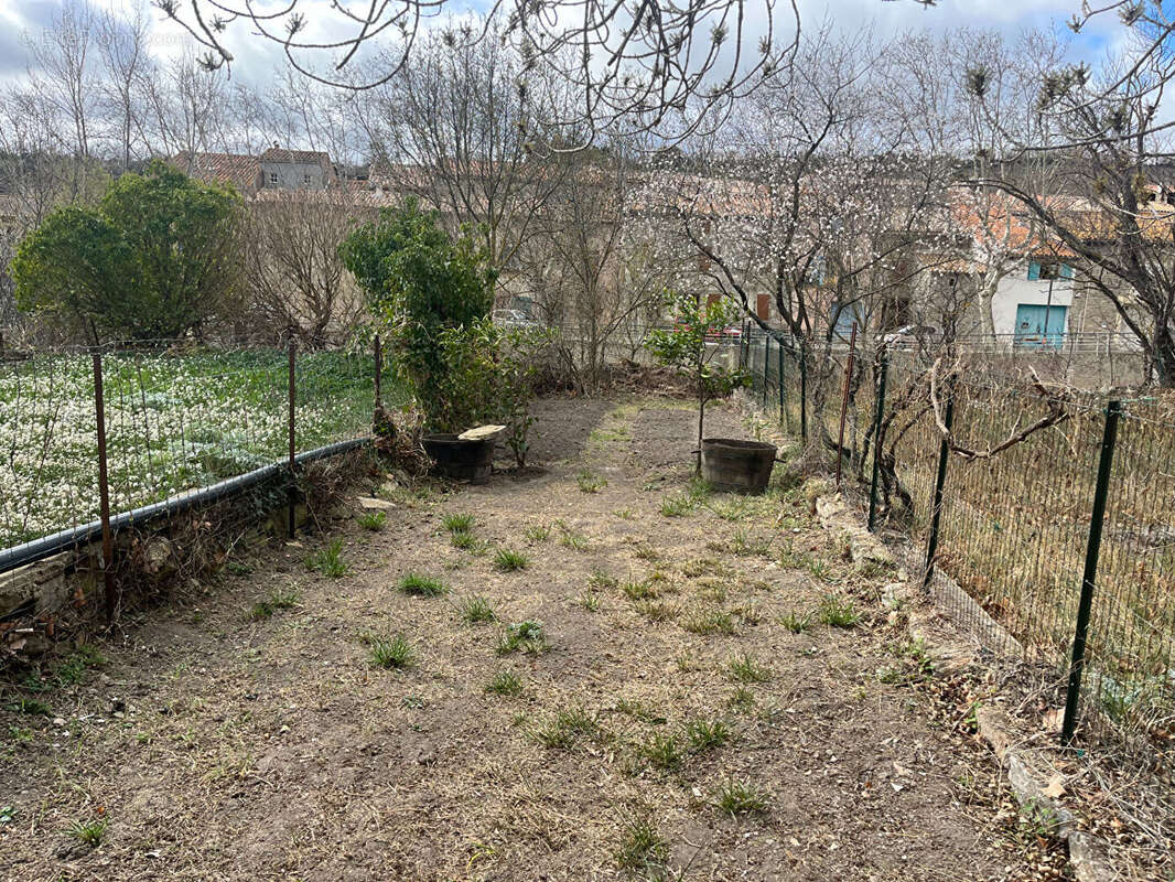 Maison à CASCASTEL-DES-CORBIERES