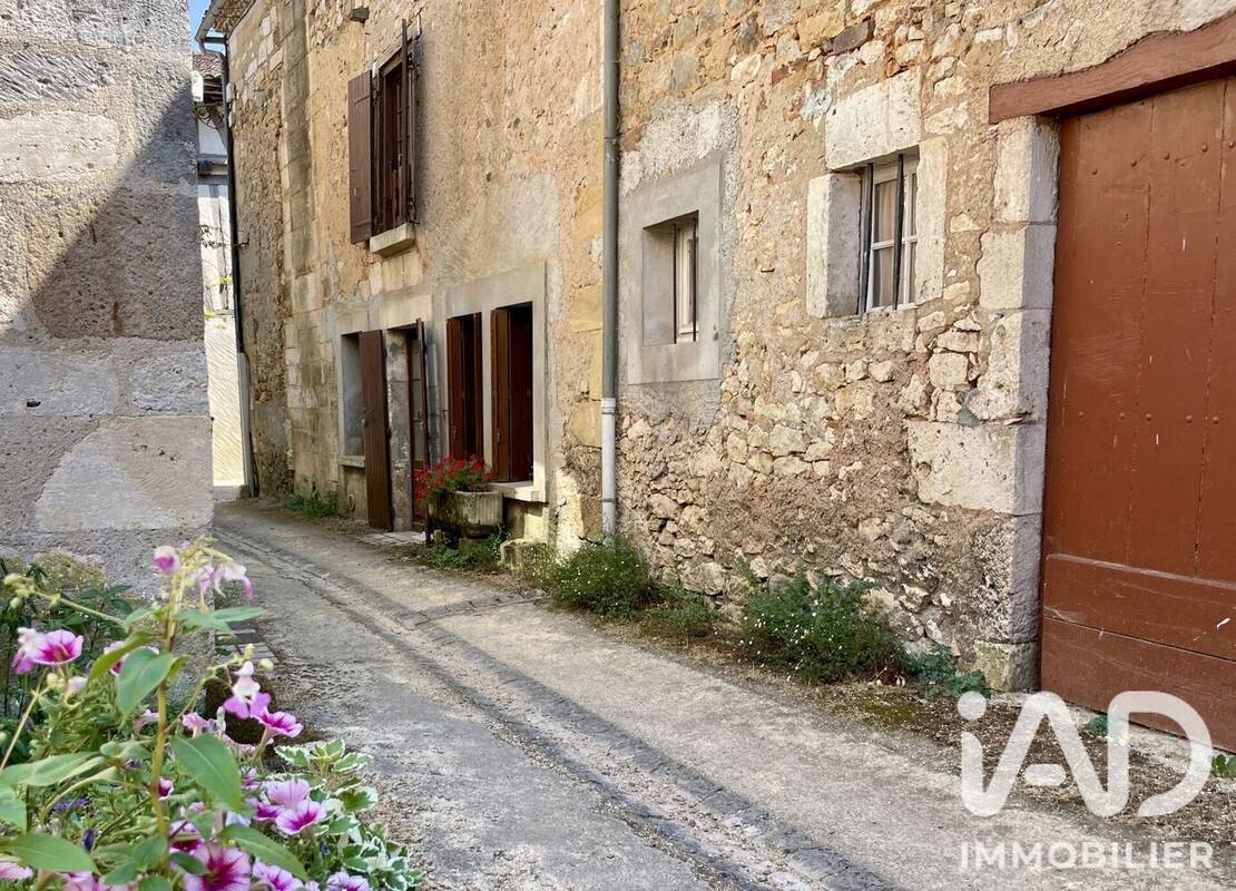 Photo 1 - Maison à SAINT-JEAN-DE-COLE
