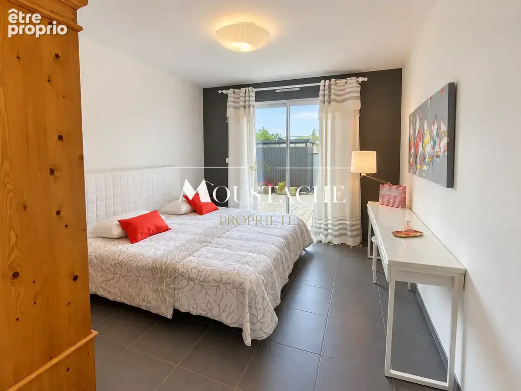 Superbe villa contemporaine et son aperçu mer  - à 800 m de la plage de royan pontaillac - - photo 8