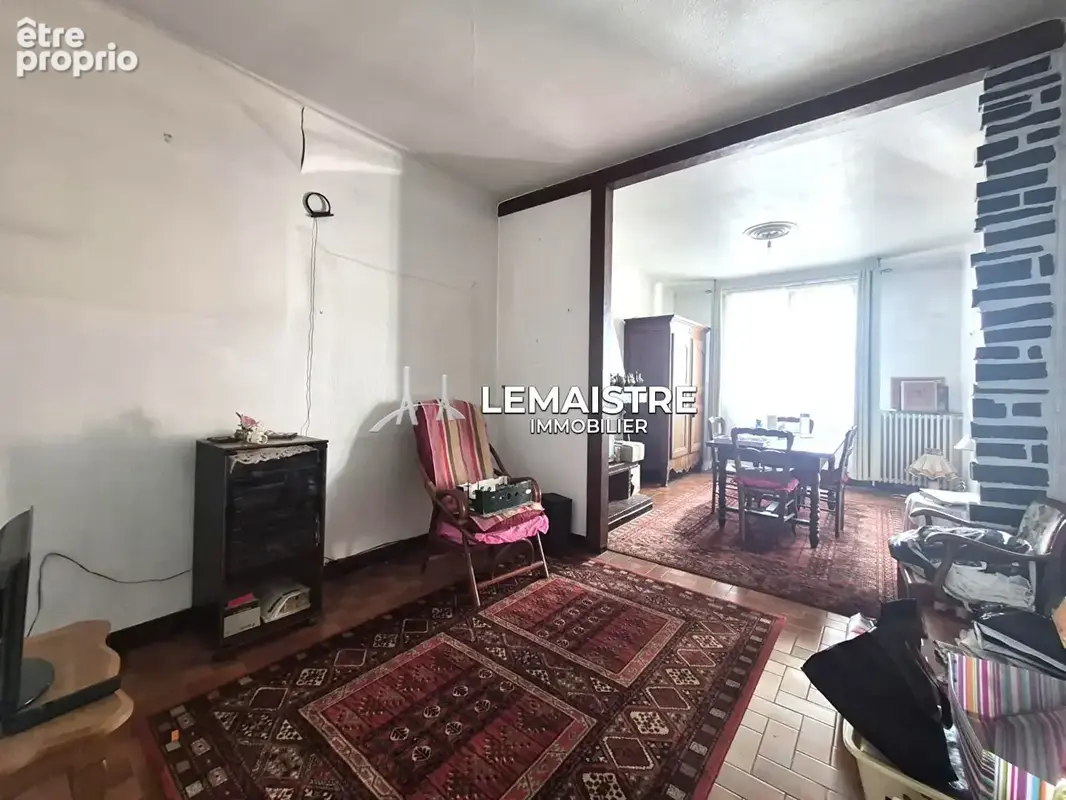 Ensemble immobilier avec maison f3, garage commercial et dépendances - photo 3