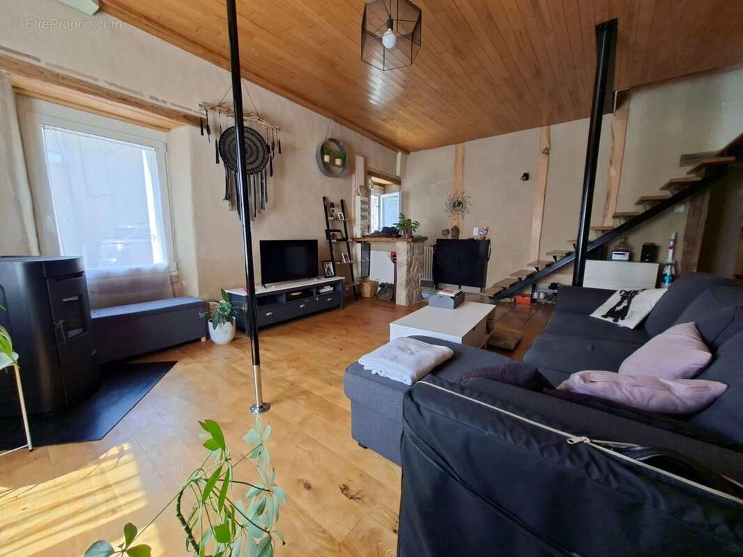 Maison 92 m² à Caussade  - photo 4