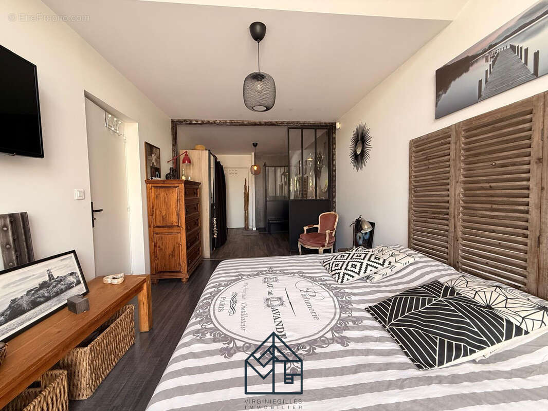 Appartement spacieux avec immense terrasse, centre ville, au calme - photo 6