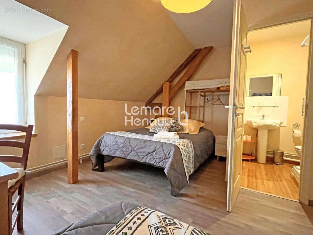 Immeuble pour investisseurs et pro 8 chbres + 3 apparts - photo 12