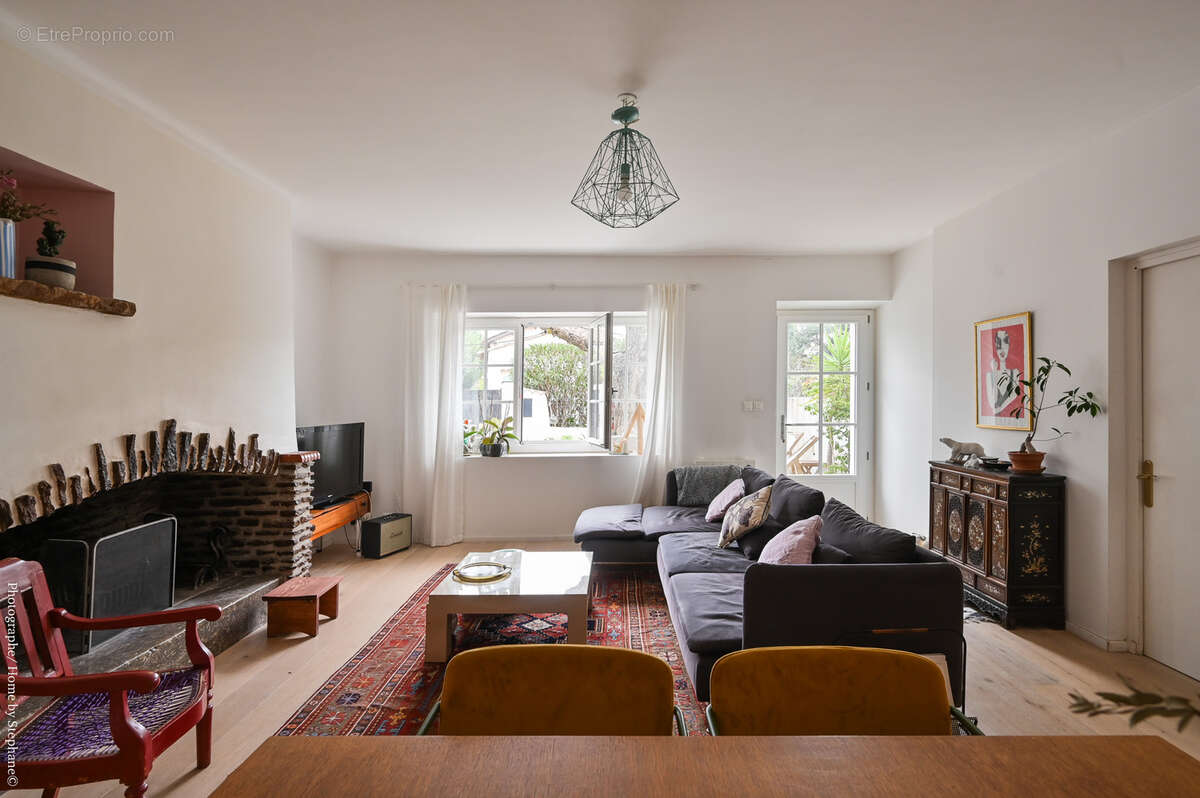 Appartement à SAINT-CYR-SUR-MER