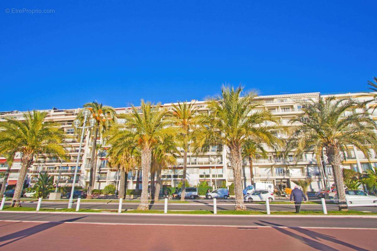 Front de mer à Nice, 2 pièces de 66m² avec jardin de 55m² - photo 27