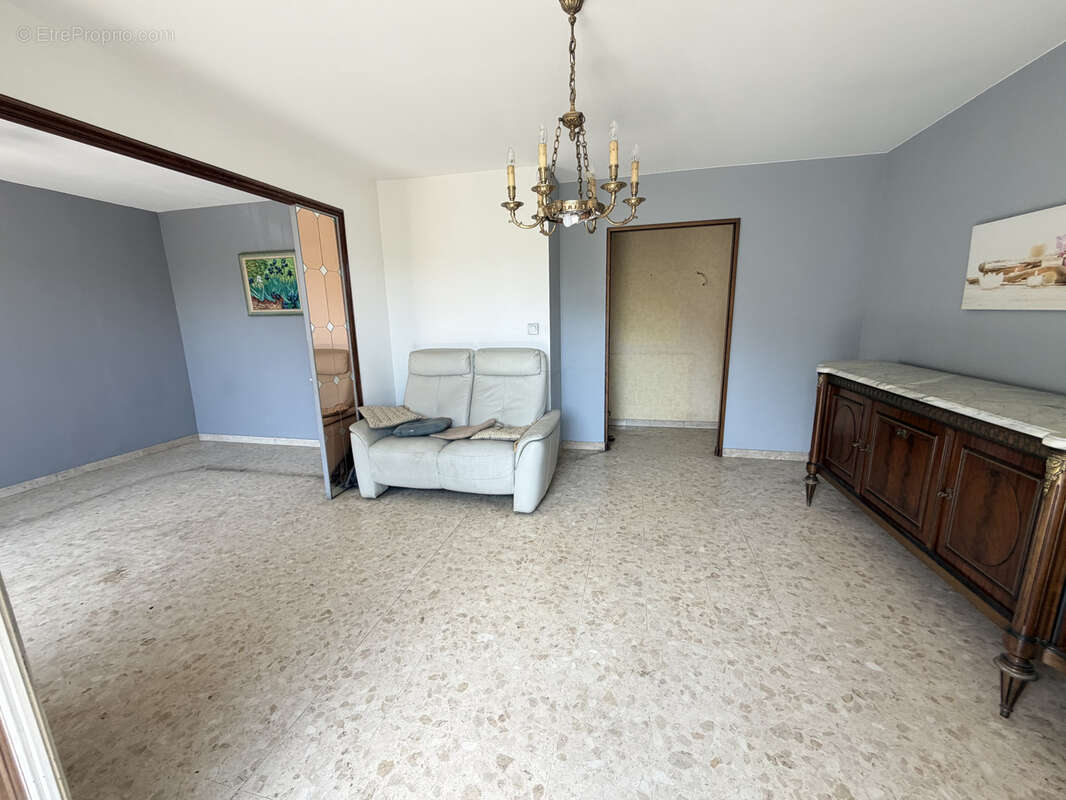 Appartement à MARSEILLE-11E