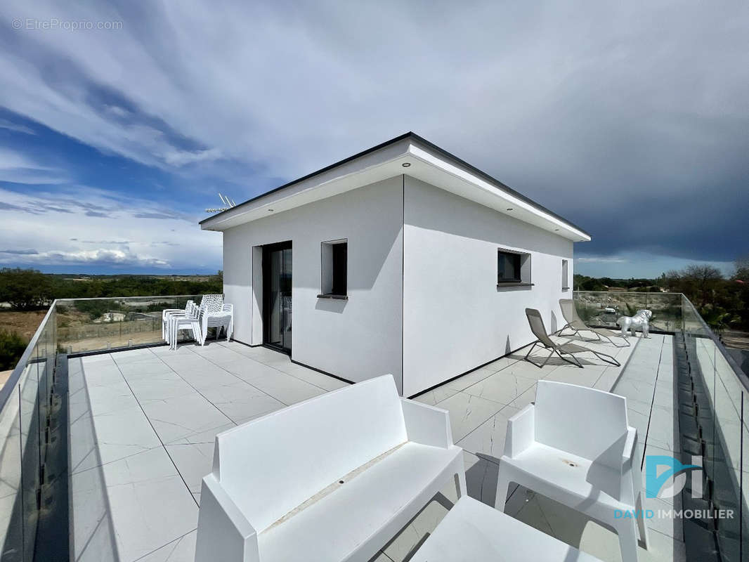 Maison à SAINT-THIBERY