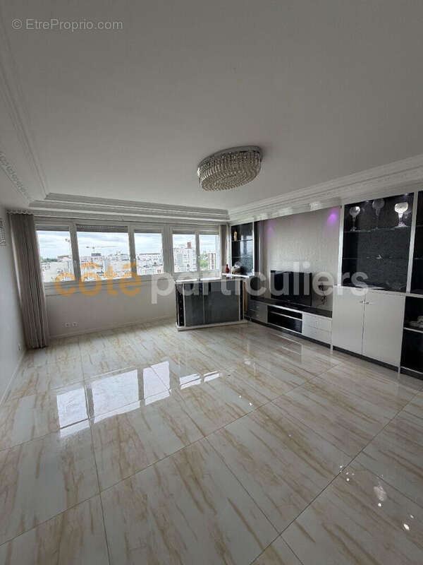 Appartement à ROSNY-SOUS-BOIS