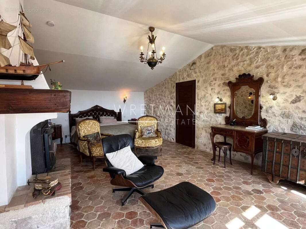 Maison de village avec studio indépendant - MONS - photo 17