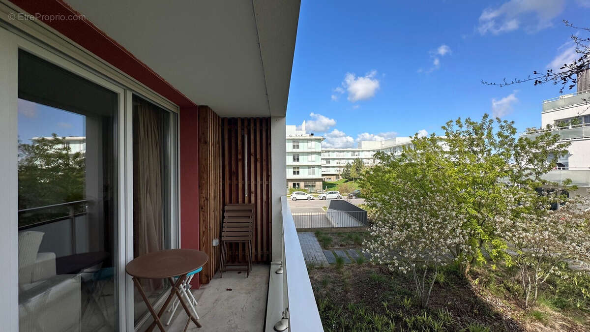 Appartement à BEZANNES