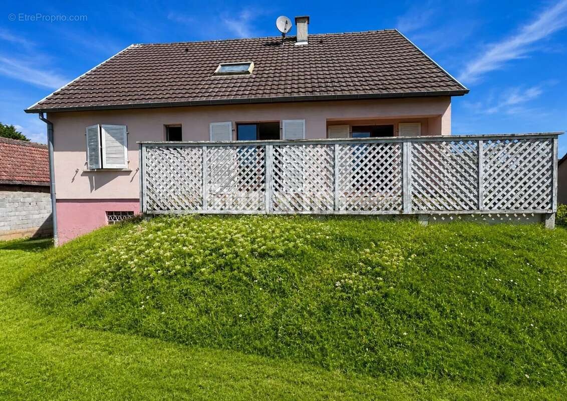 Maison de plain-pied surélevée à rénover – Eguisheim - photo 16