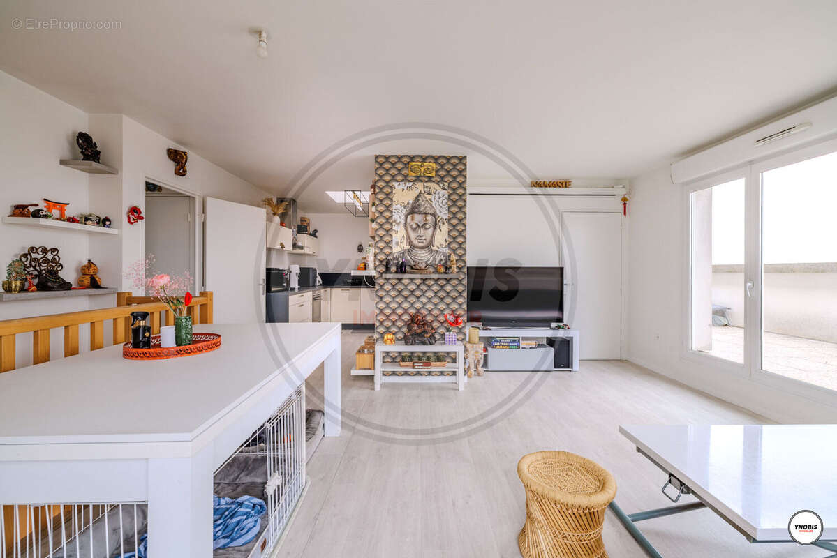 Appartement à STAINS