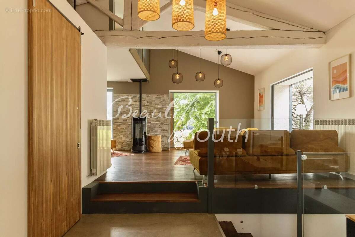 Domaine viticole réhabilité en 3 logements de charme avec piscines et jardins – Narbonne, Canal du Midi - photo 24