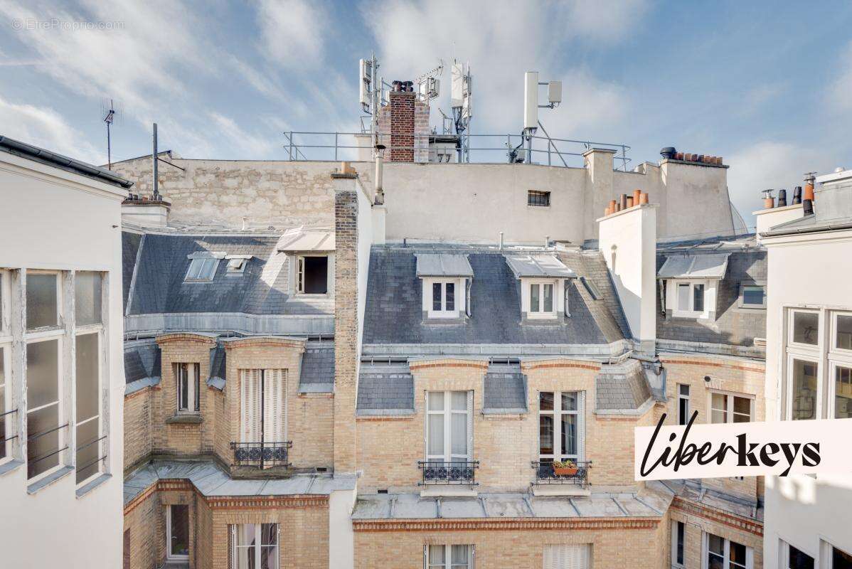 Appartement à PARIS-17E