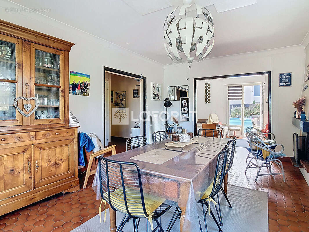 Maison à MAURE-DE-BRETAGNE