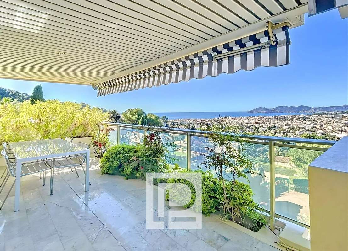 Appartement à LE CANNET