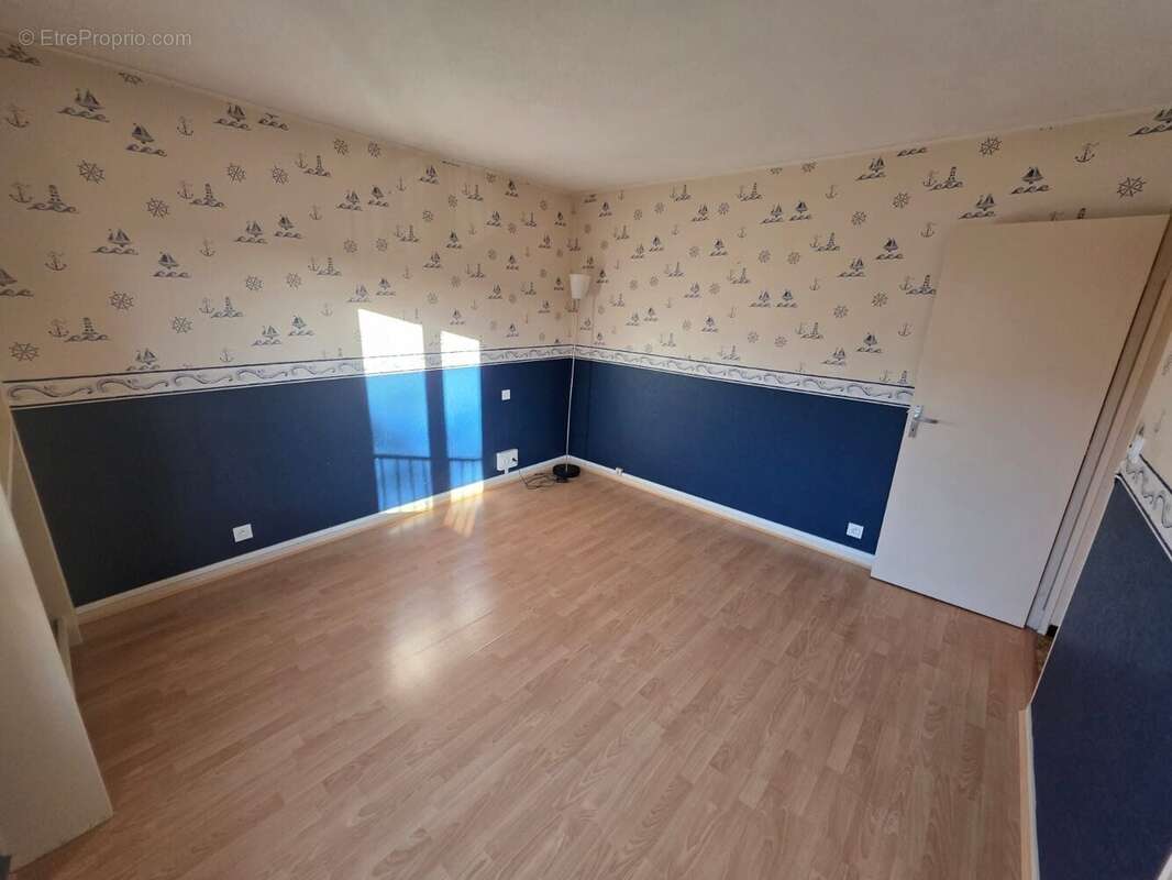 Appartement à CHENOVE