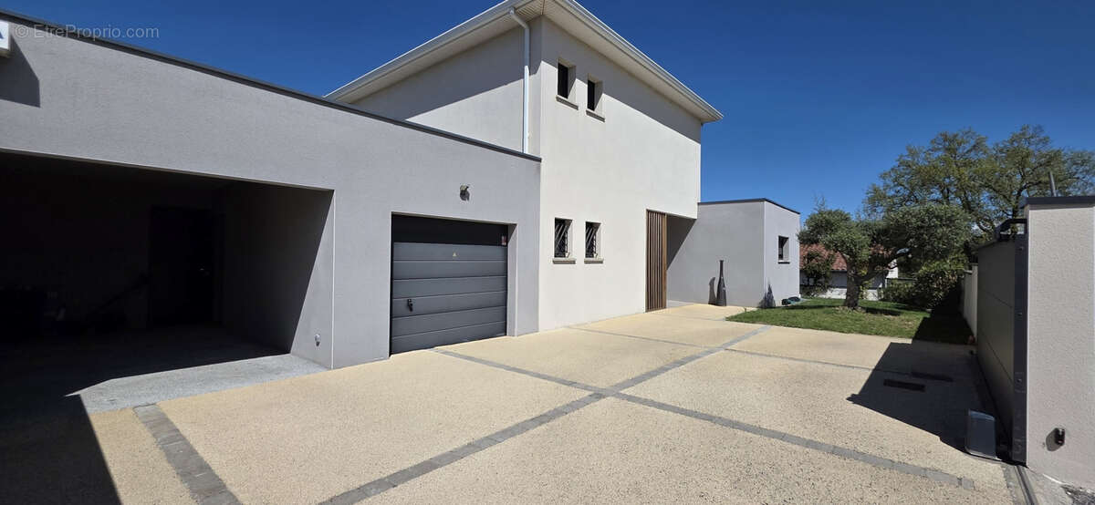 Maison à FONTENILLES