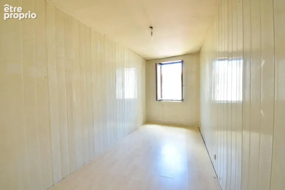 *** exclusivite *** maison de ville avec petit garage et cave - a renover *** billom 63160 *** - photo 6