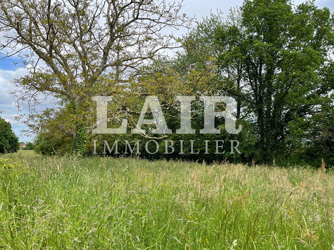 Maison à SAINT-JOUIN-DE-BLAVOU