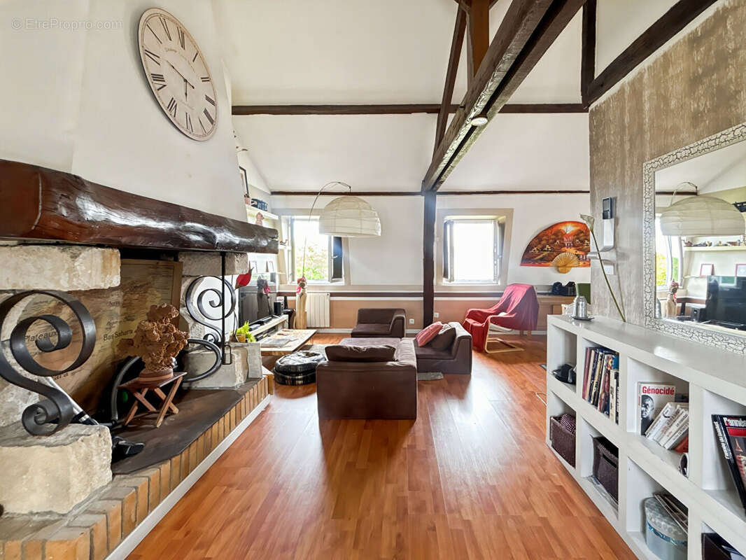 Appartement à MANTES-LA-JOLIE