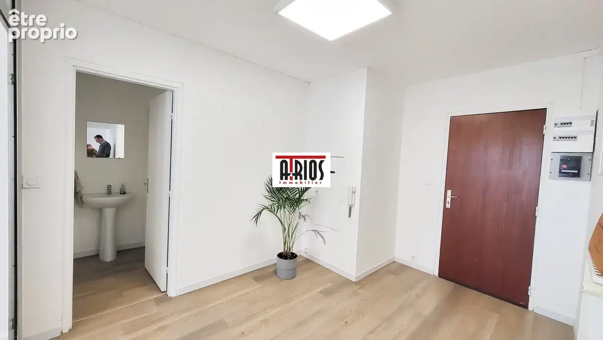 Commerce 58 m² à vendre à Toulon (83000) - photo 4