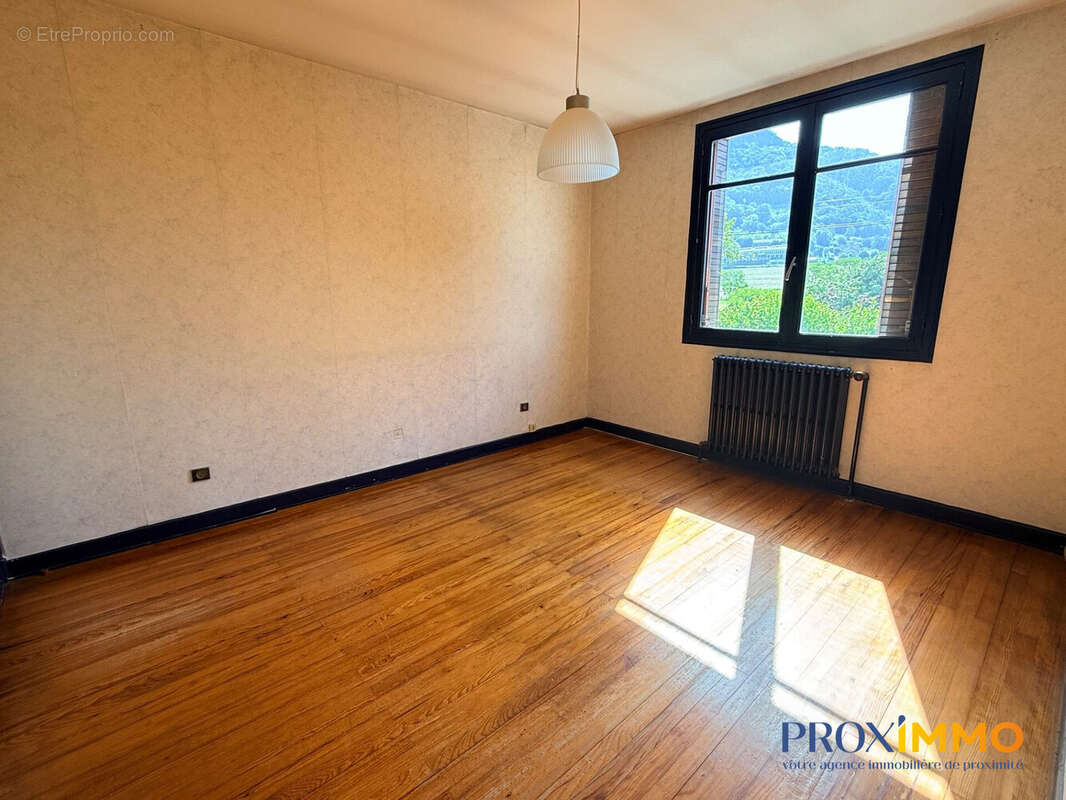 Maison 112 m² à Voiron  - photo 5