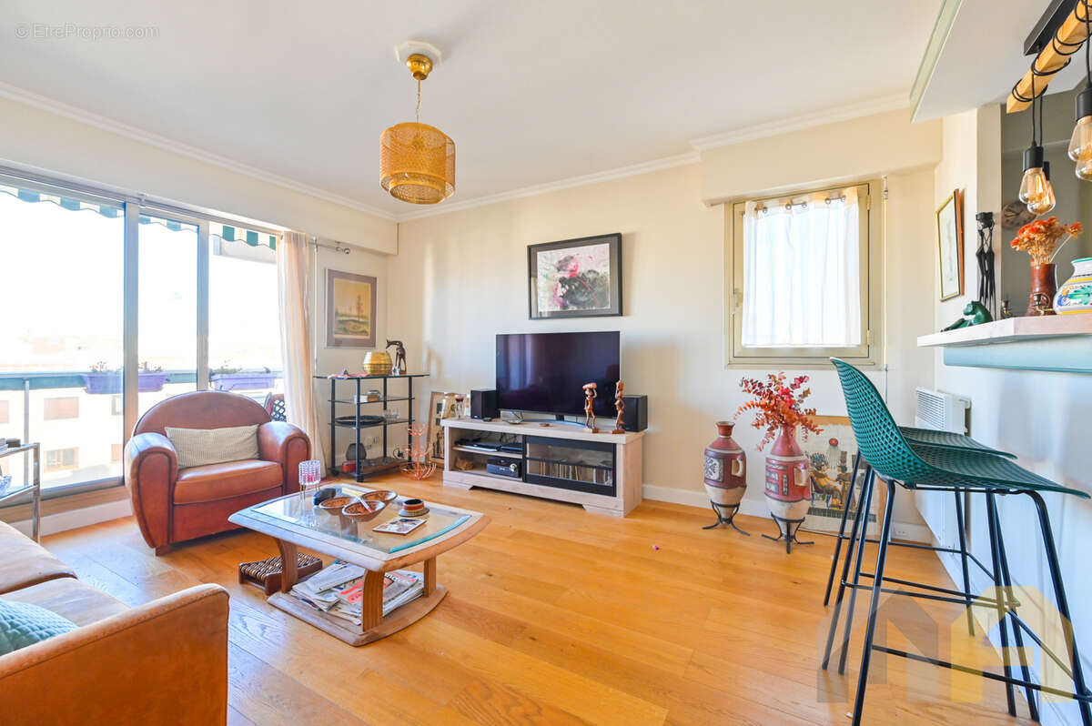 Appartement à LE KREMLIN-BICETRE