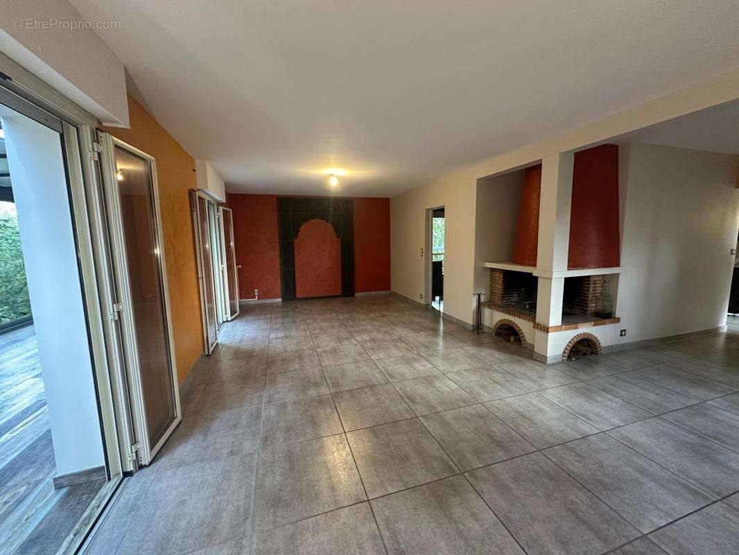 Maison à LES PONTS-DE-CE