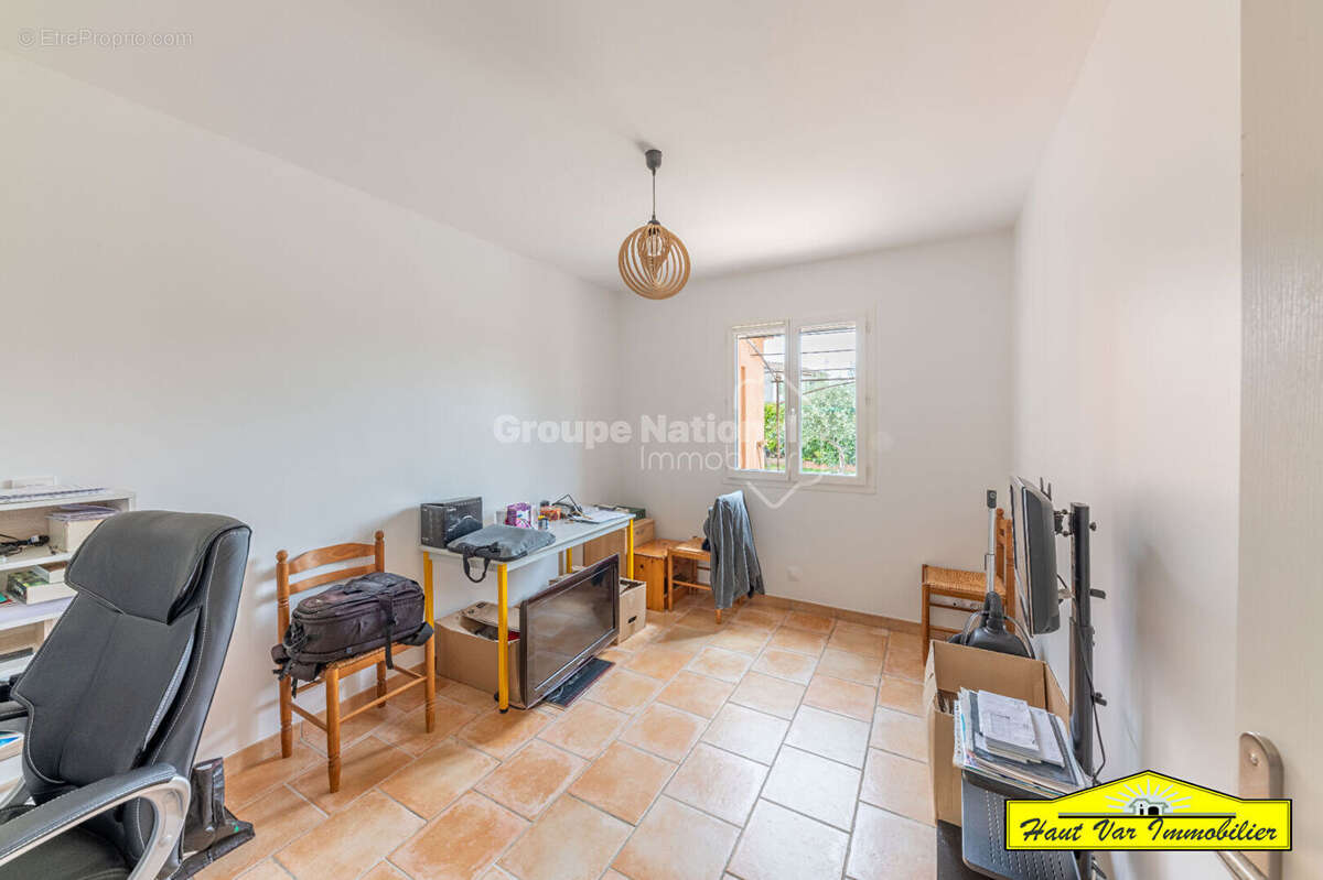 Maison à GREOUX-LES-BAINS