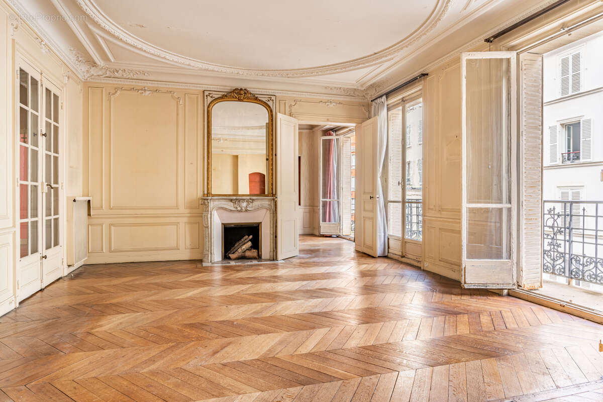 Appartement à PARIS-12E