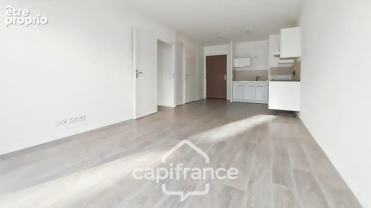 Pontault-Combault-Appartement 2 pièces-Très bon état- Résidence de 2017-Jardin-terrasse-Parking-lumineux-Bien agencé - photo 7