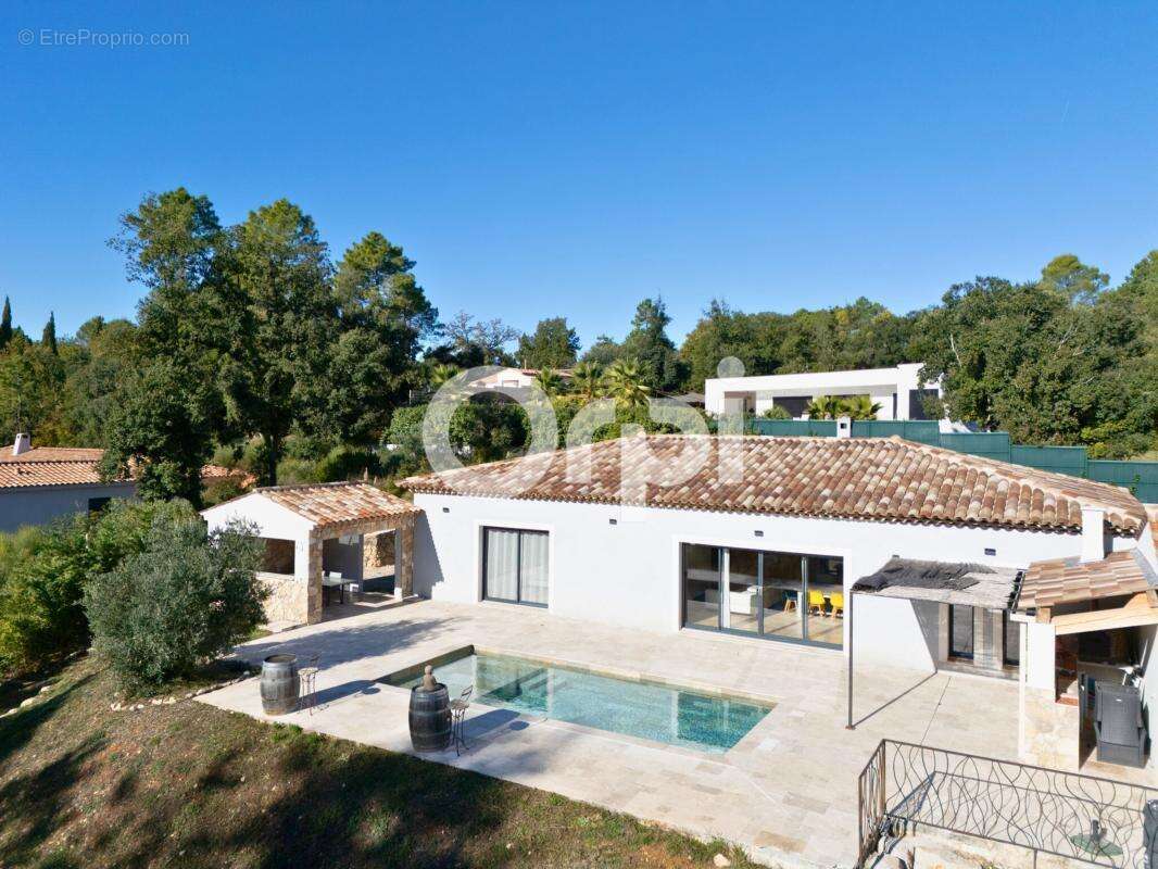 Maison à MONTAUROUX