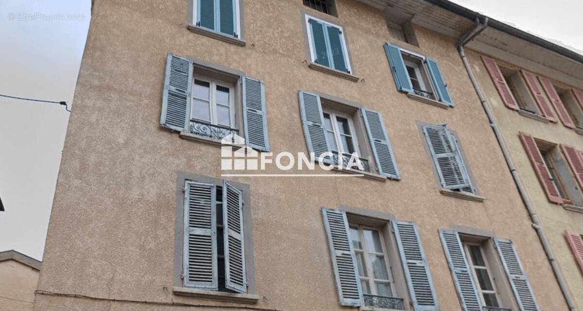 Appartement à VIZILLE