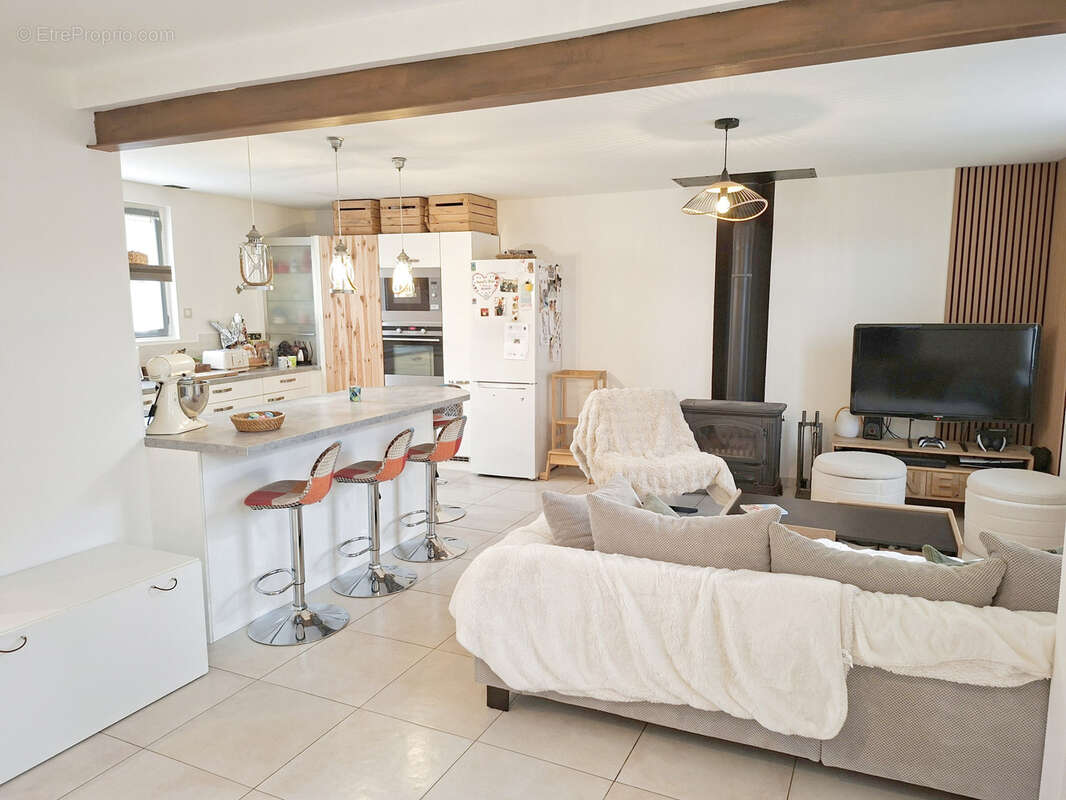 Maison à SAINTE-GENEVIEVE