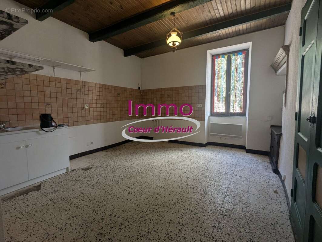 MAISON DE VILLAGE T3 avec remise de 40m² - photo 3