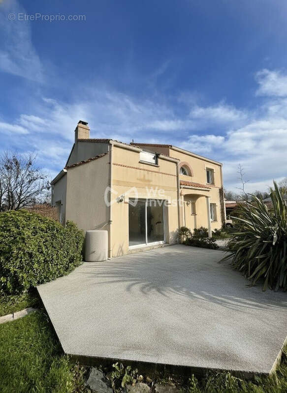 Maison 254 m² à La Chevroliere  - photo 2