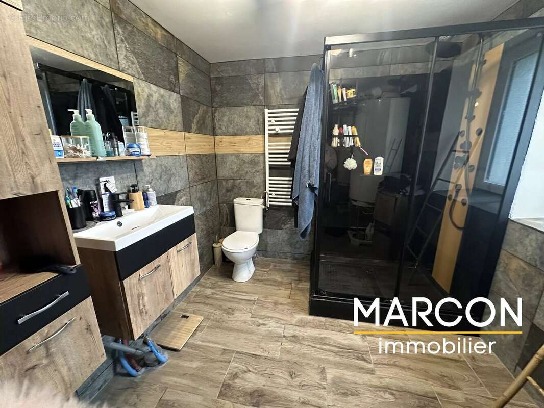 Maison à SAINT-LEGER-BRIDEREIX