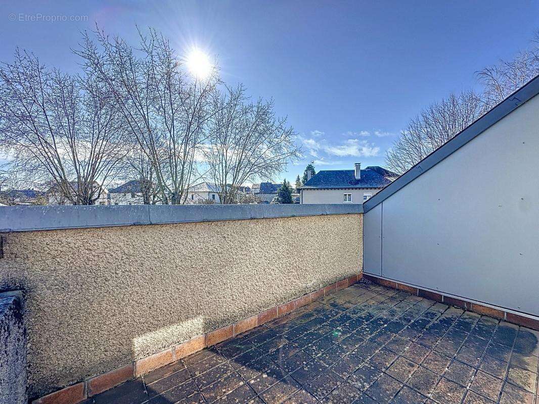 Maison à LUC-LA-PRIMAUBE