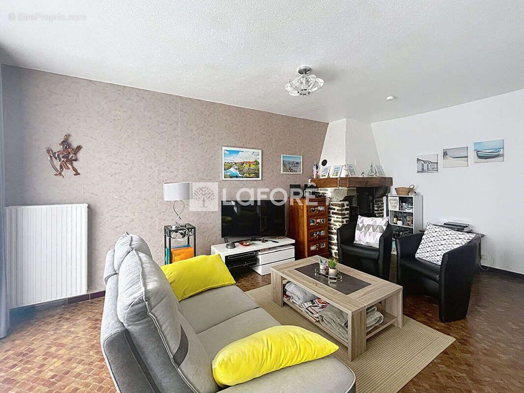 Maison à SAINT-GEORGES-DES-GROSEILLERS