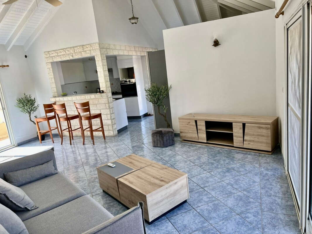 Maison à CAPESTERRE-BELLE-EAU