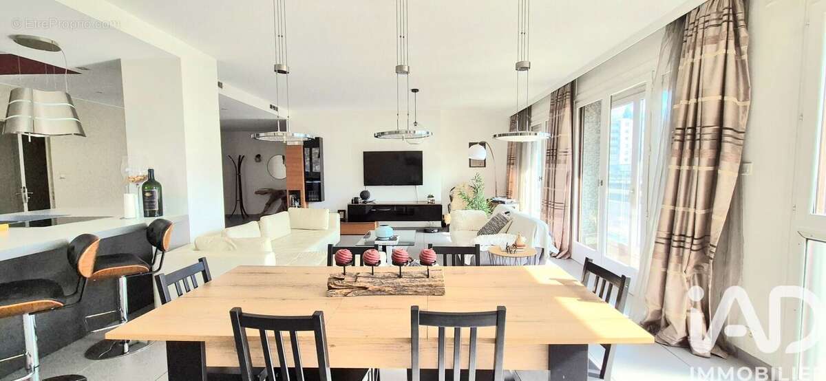 Photo 6 - Appartement à SAINT-ETIENNE