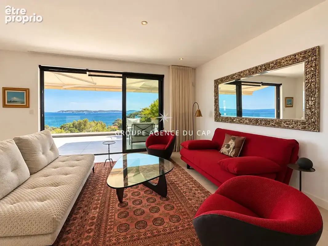 Appartement en dernier étage vue mer panoramique proche du centre de sainte maxime - photo 4