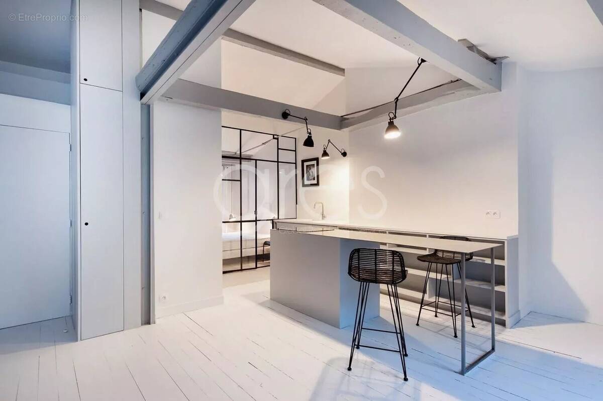 Appartement à PARIS-18E